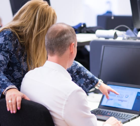 ksp_phase4_onboarding_woman_showing_how_solution_works